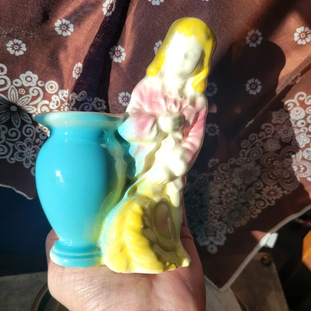Vintage Pottery Girl Vase ~ USA Pottery ~ 1950s (?) See NOTES & Photos - Picture 4 of 16